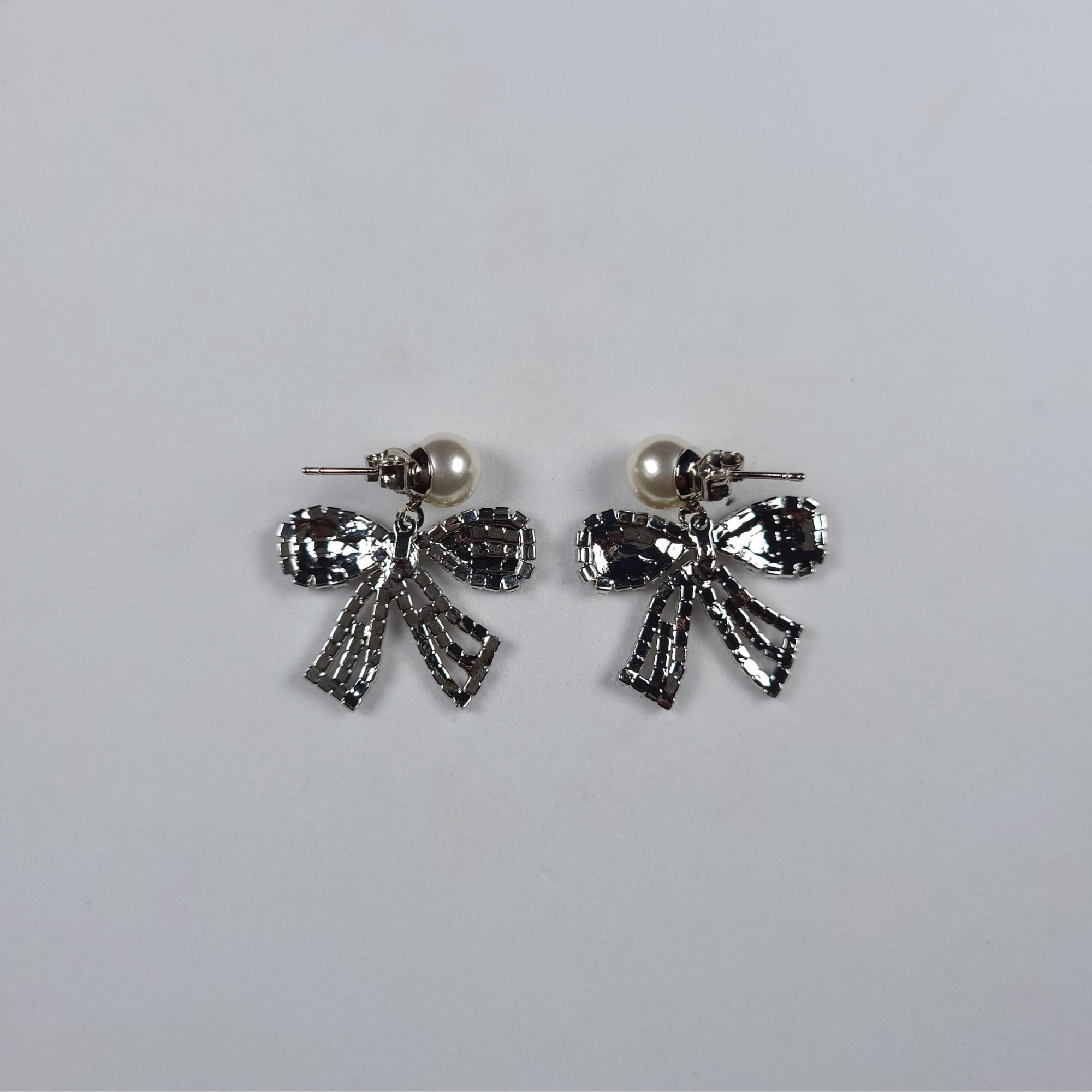 Pearls Of Korea Bow Crystal Classic Earring