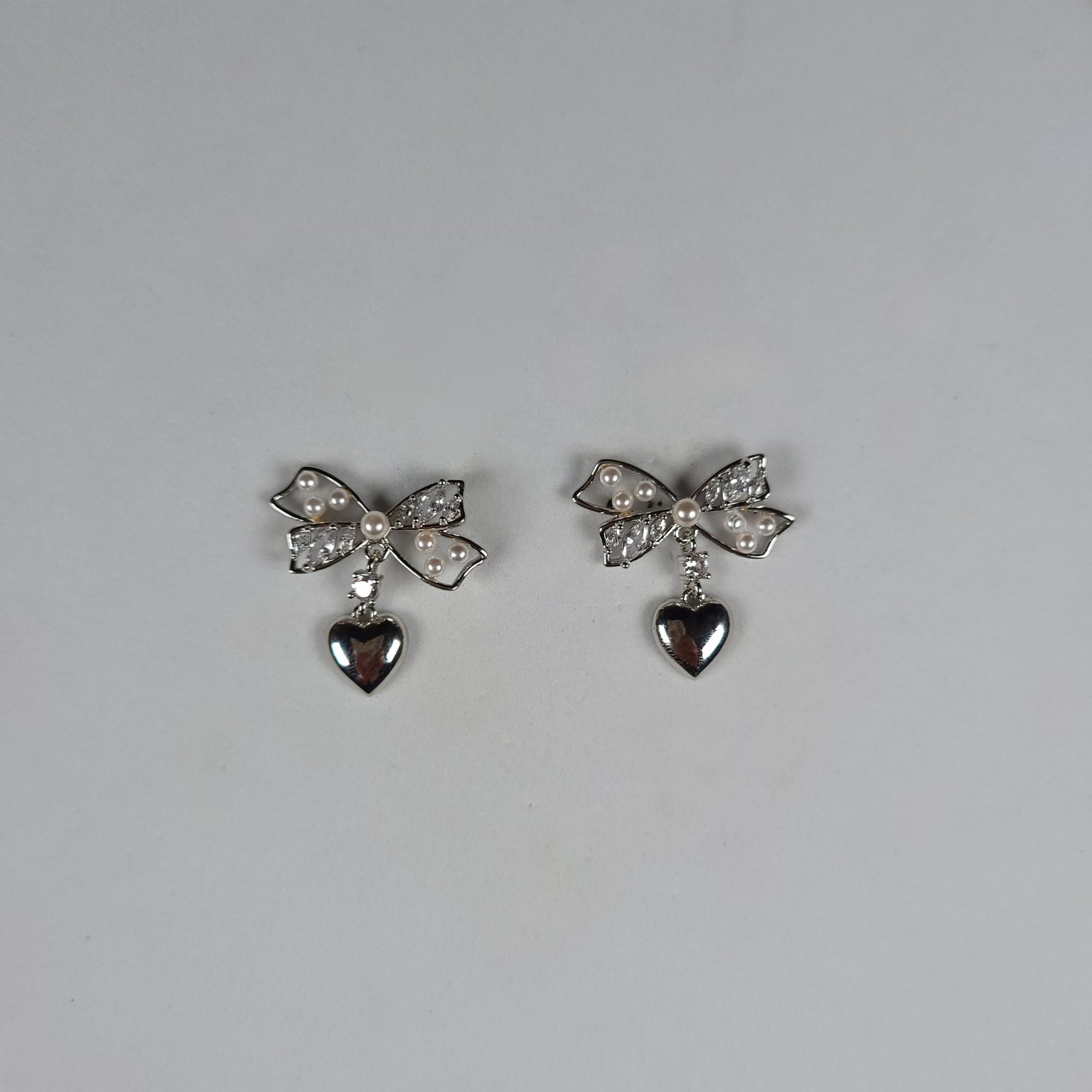 Bow Heart Drop Classic Earrings