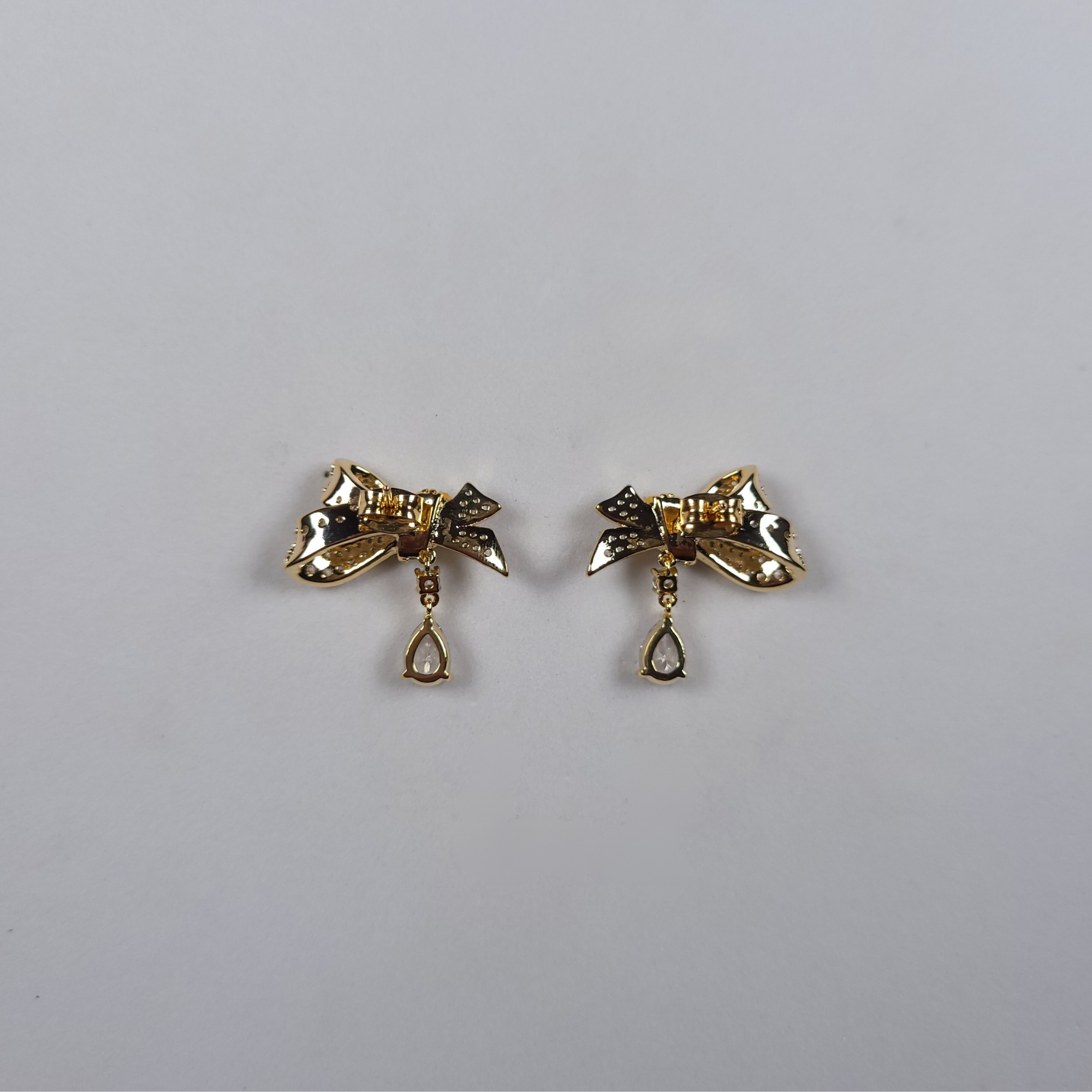 Chic Bow Classic Earrings