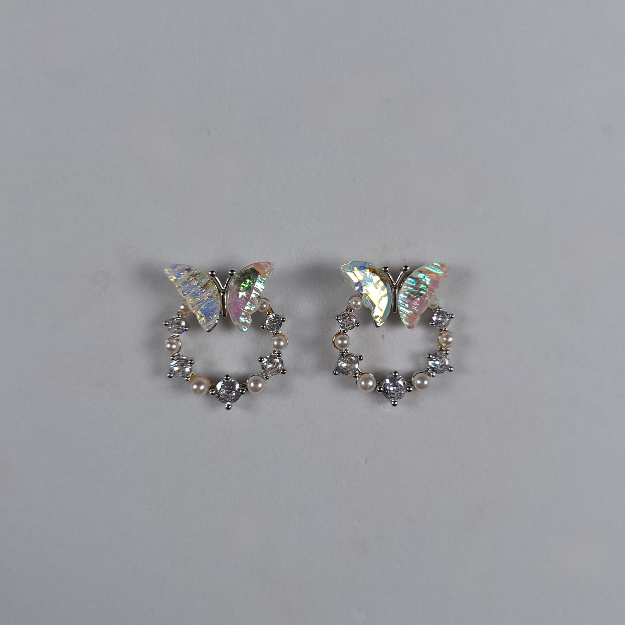 Butterfly Ring Classic Earring