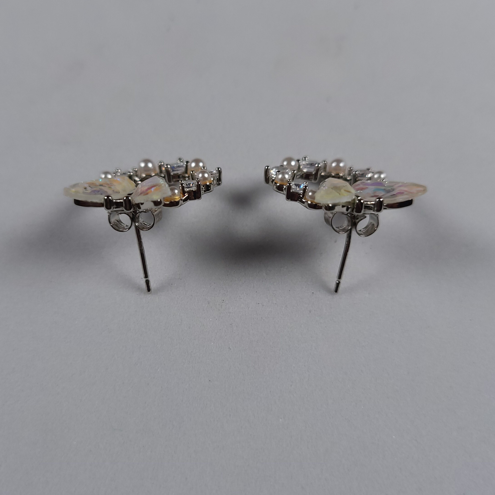 Butterfly Ring Classic Earring