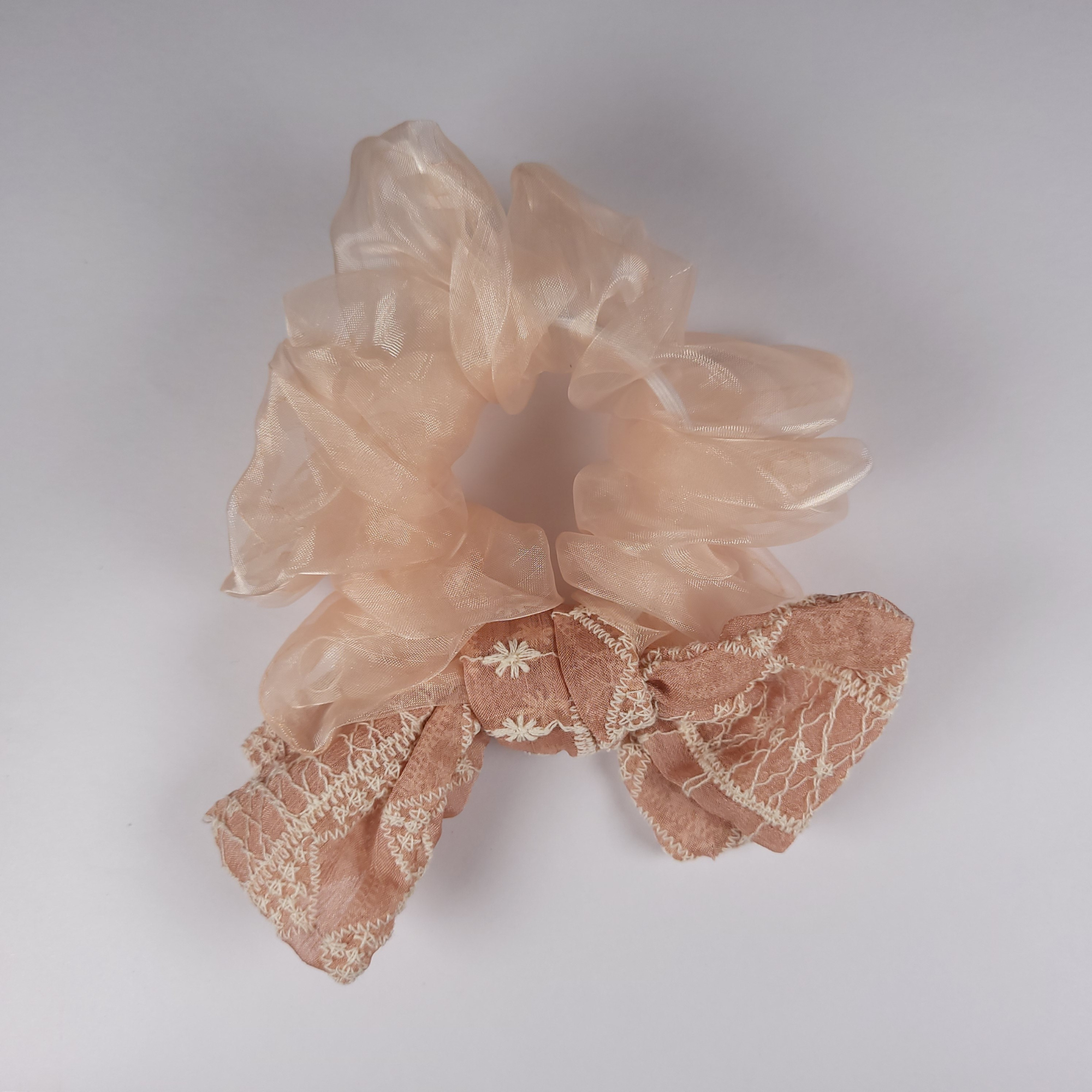 Elegant Bow Knot Pink