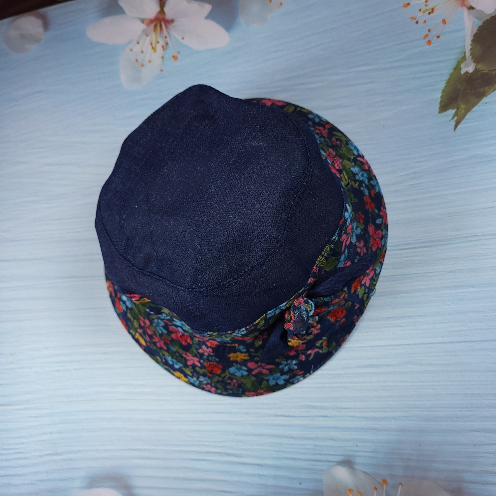 Flower Border Hat - Navy Blue 