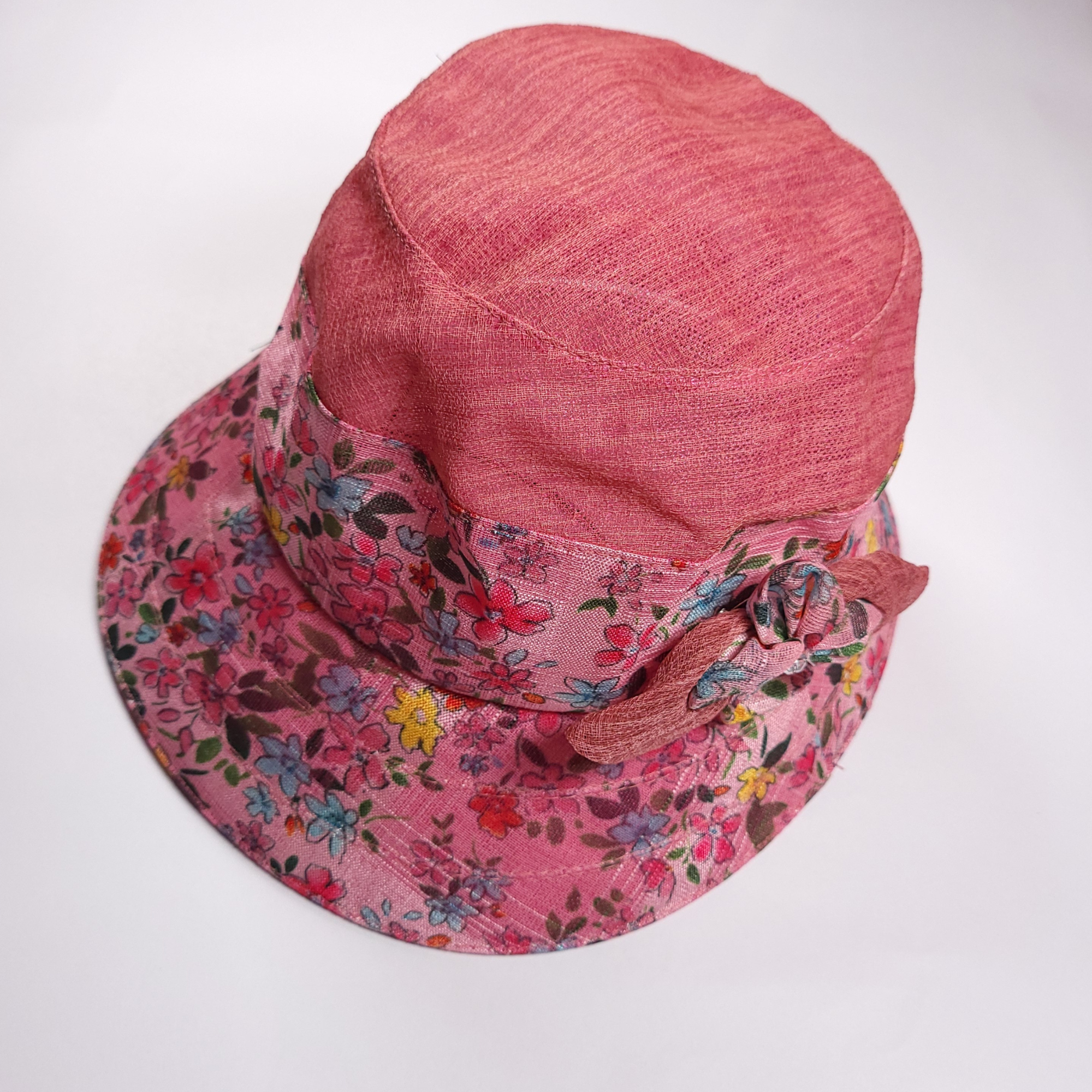 Flower Border Hat - Rose Quartz