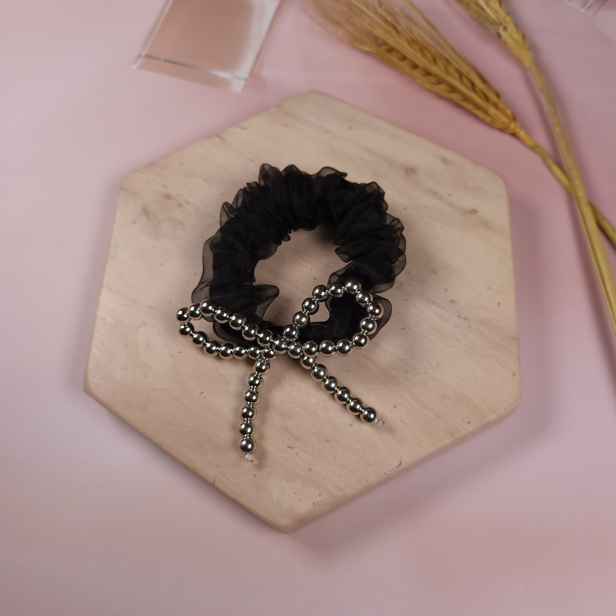 Graceful Bow Scrunchie Black