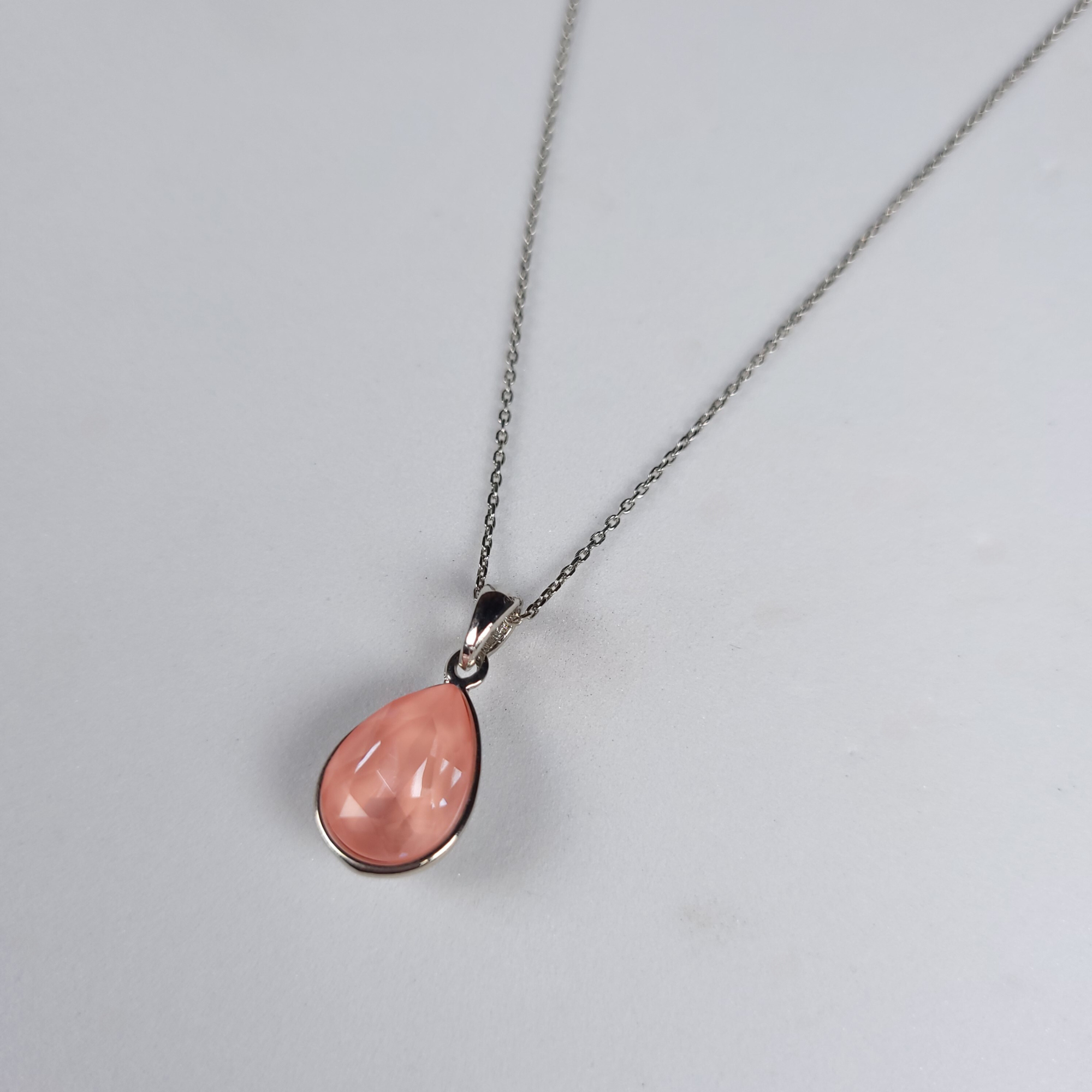 Harmony Oval Pendant