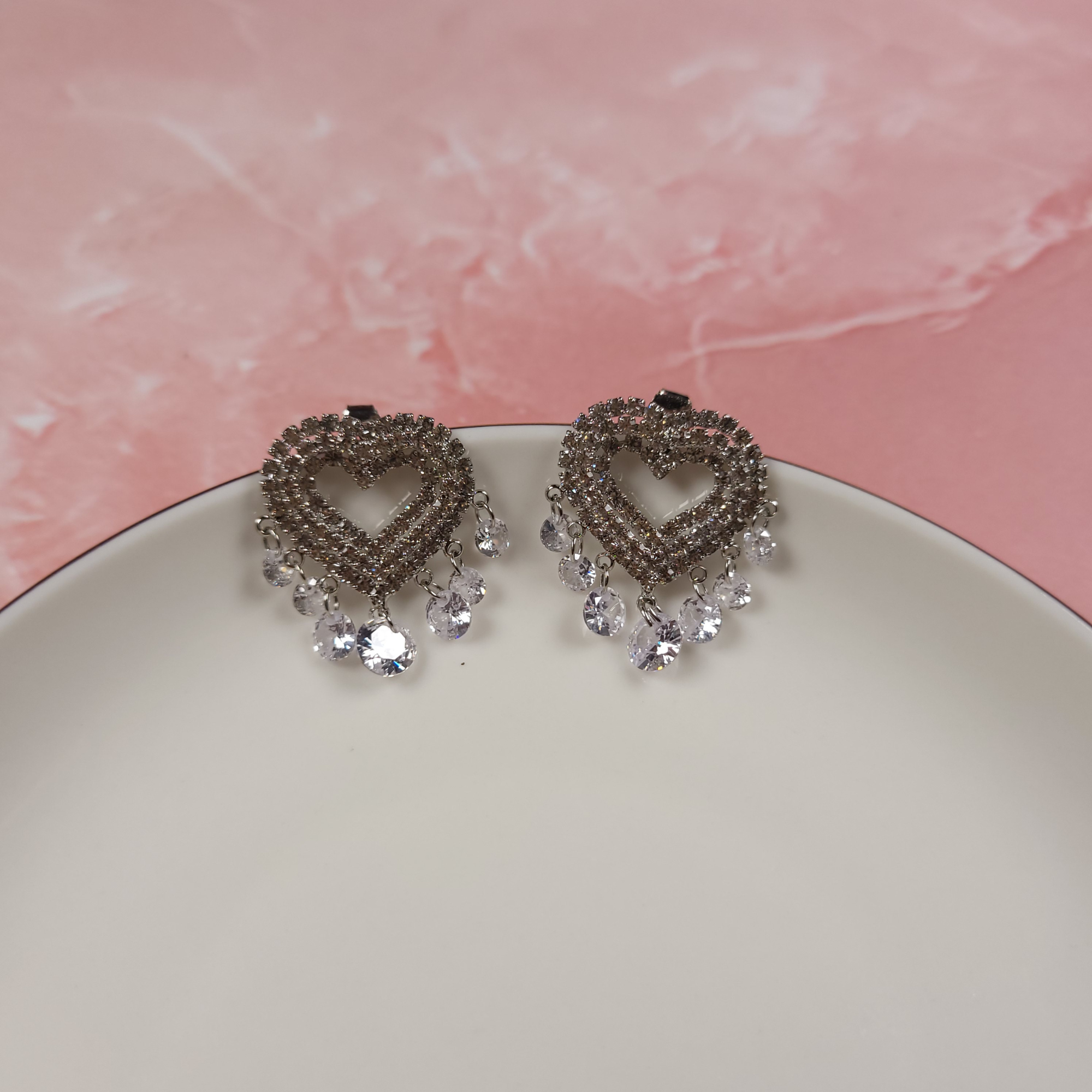 Heart Drops Classic Earrings