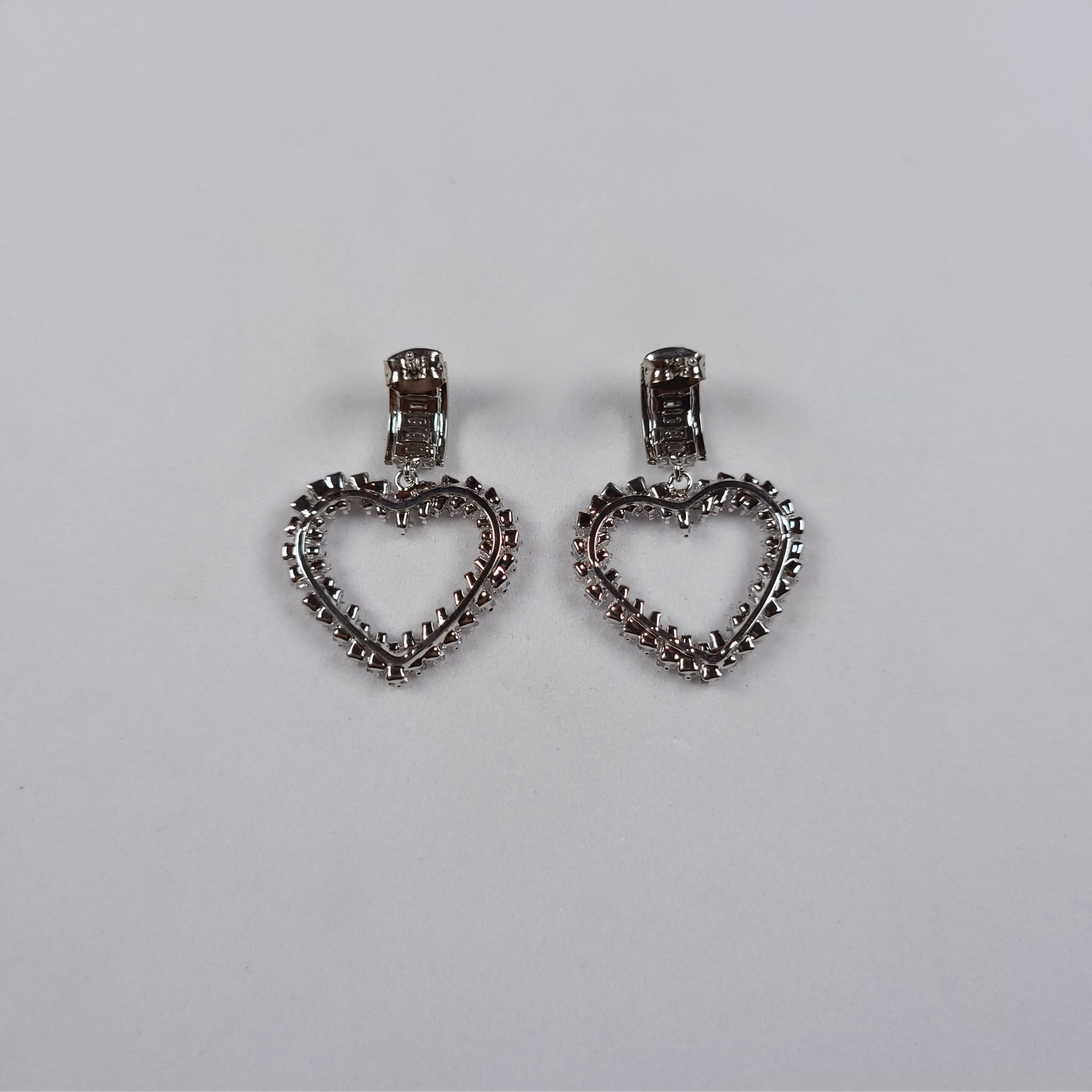 Heart Glow Classic Earrings