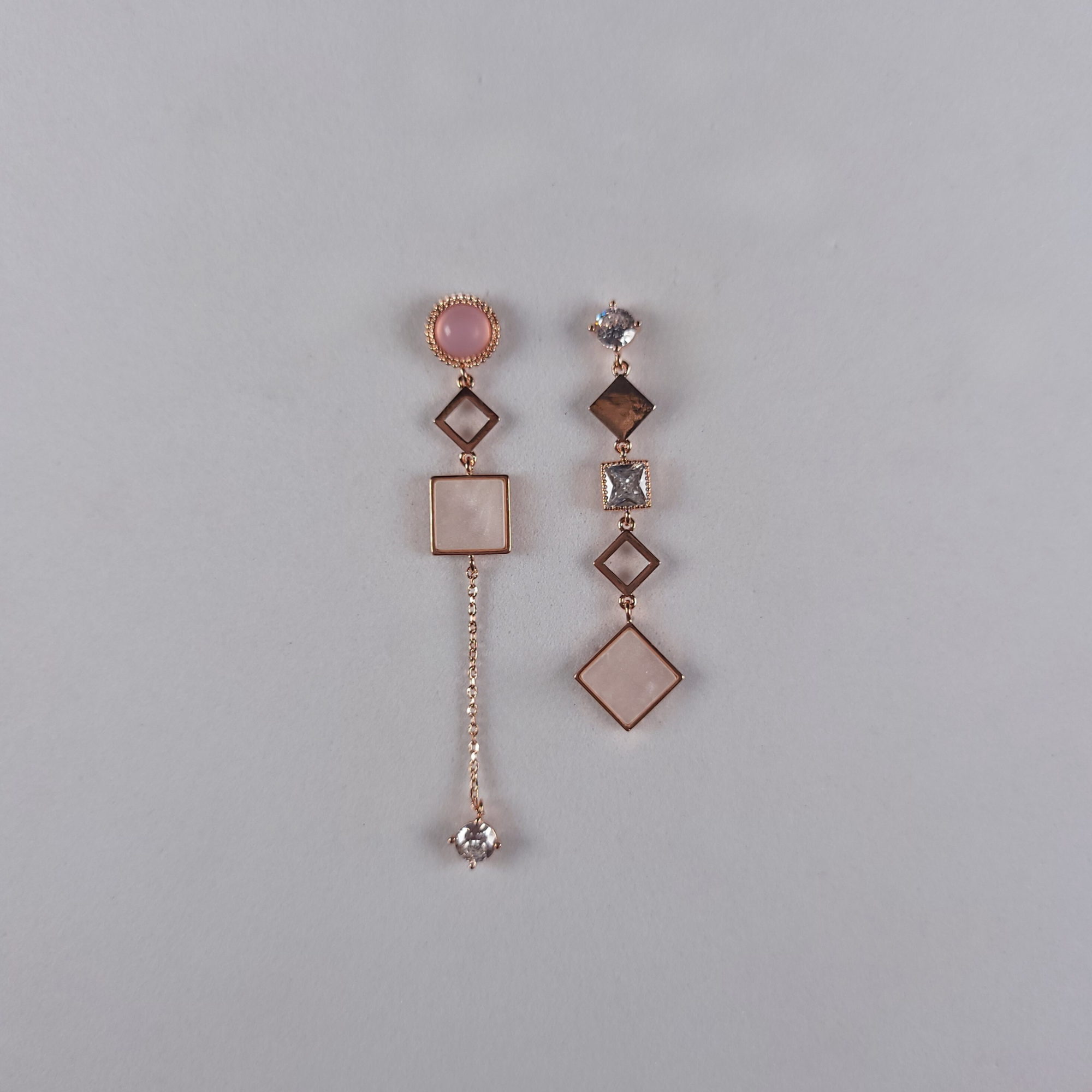 Pearls Of Korea Block Drop Classic Earrings