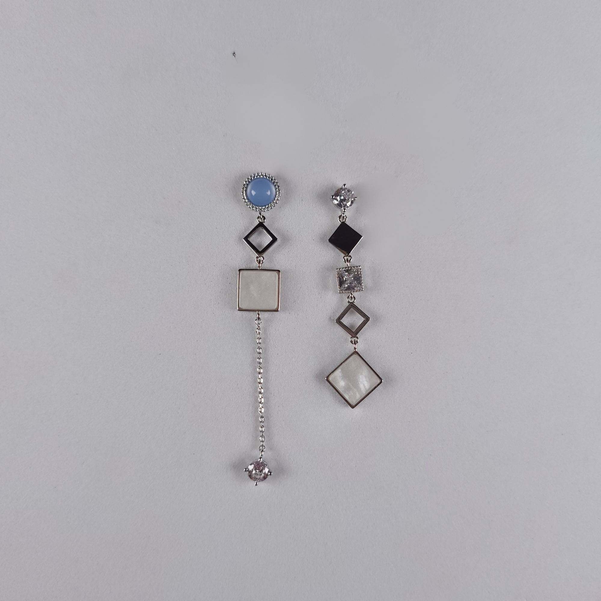 Pearls Of Korea Block Drop Classic Earrings