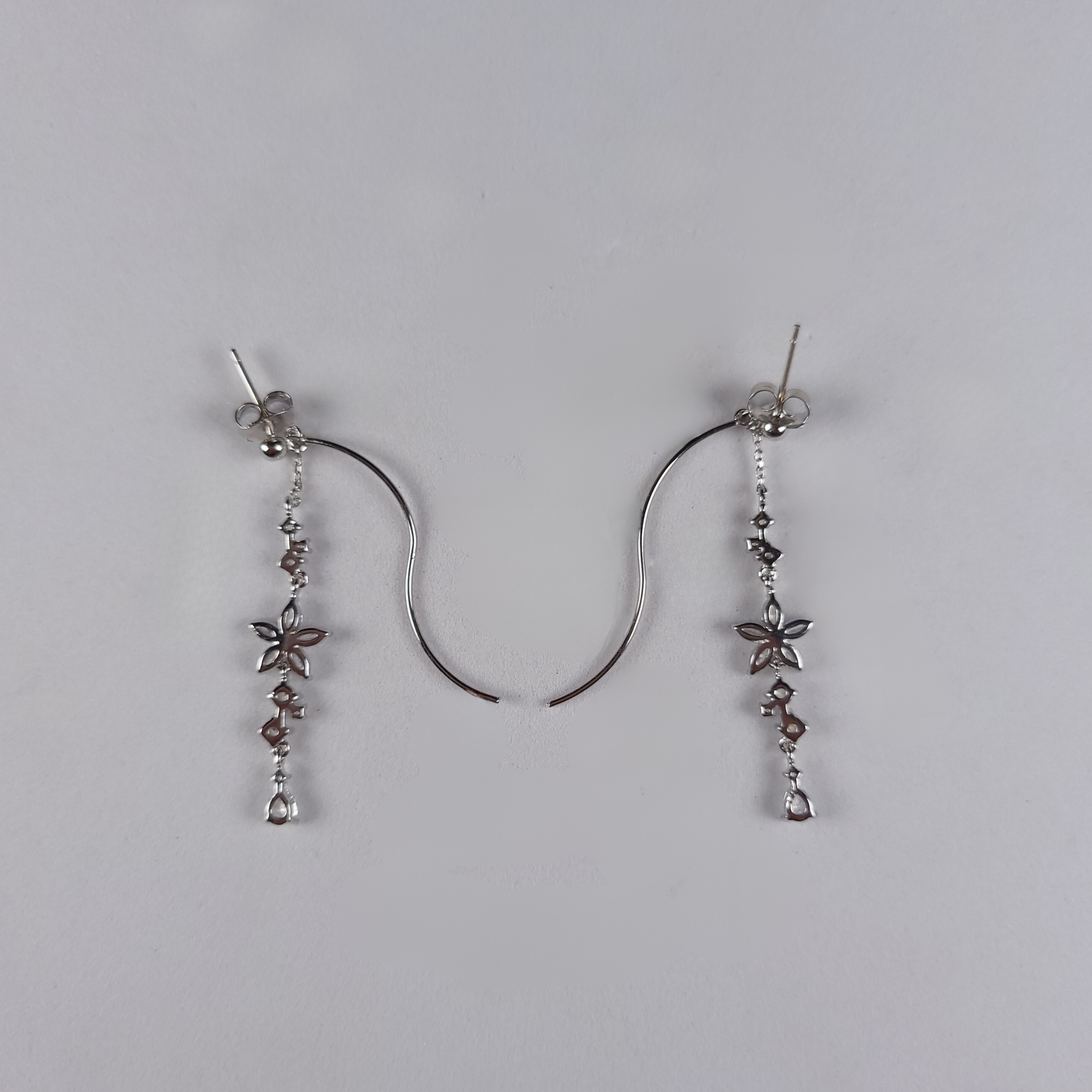 Pearls Of Korea Crystal Flower Classic Earrings