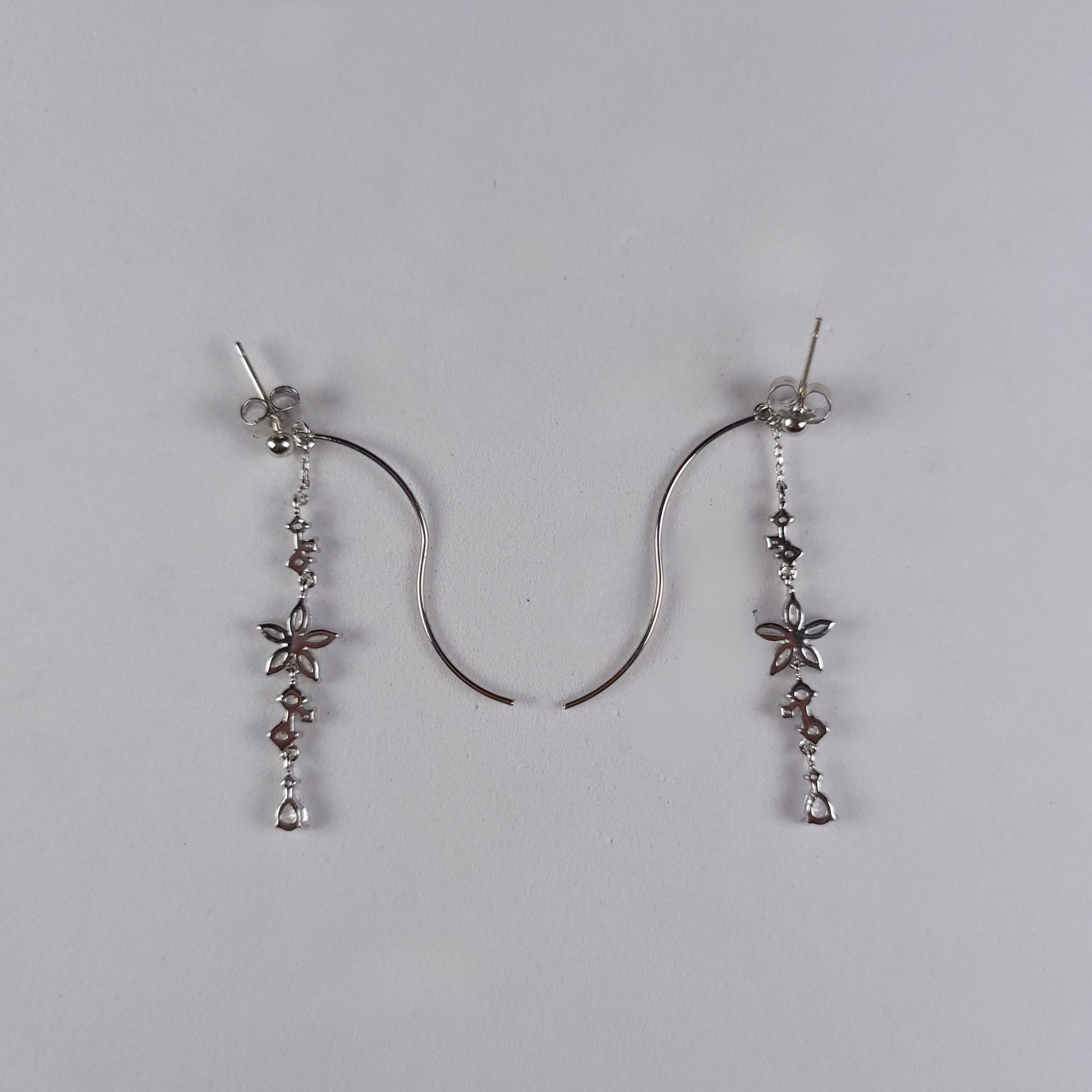 Pearls Of Korea Crystal Flower Classic Earrings