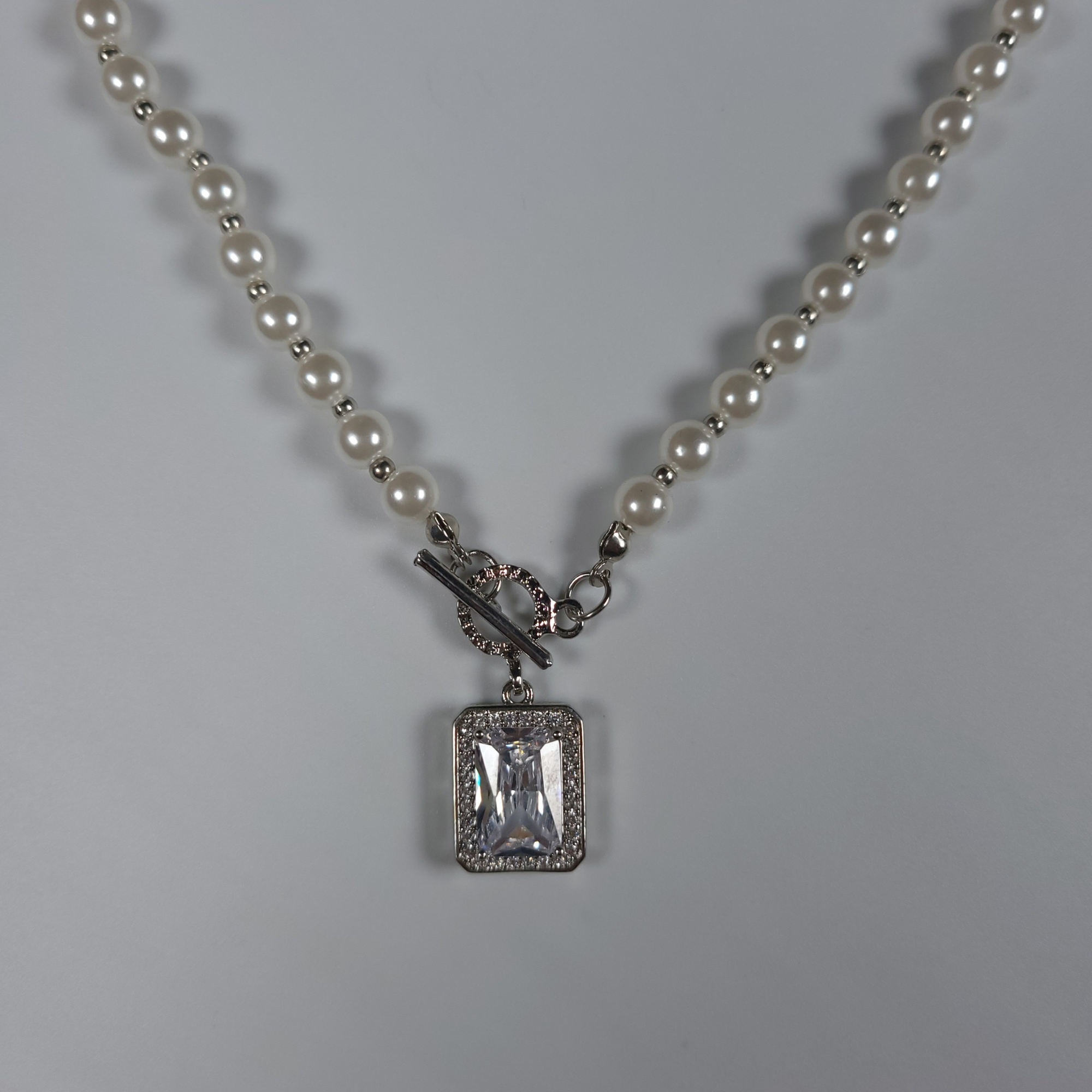 Pearl Elegance Crystal Block Necklace