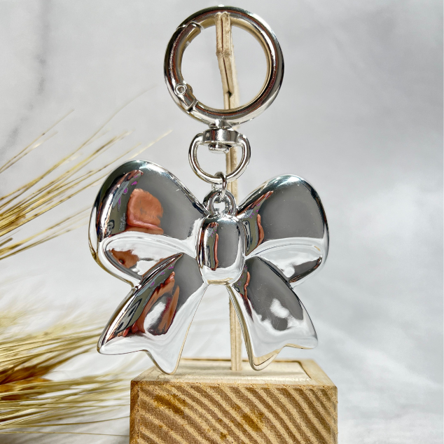 Silver ribbon key ring