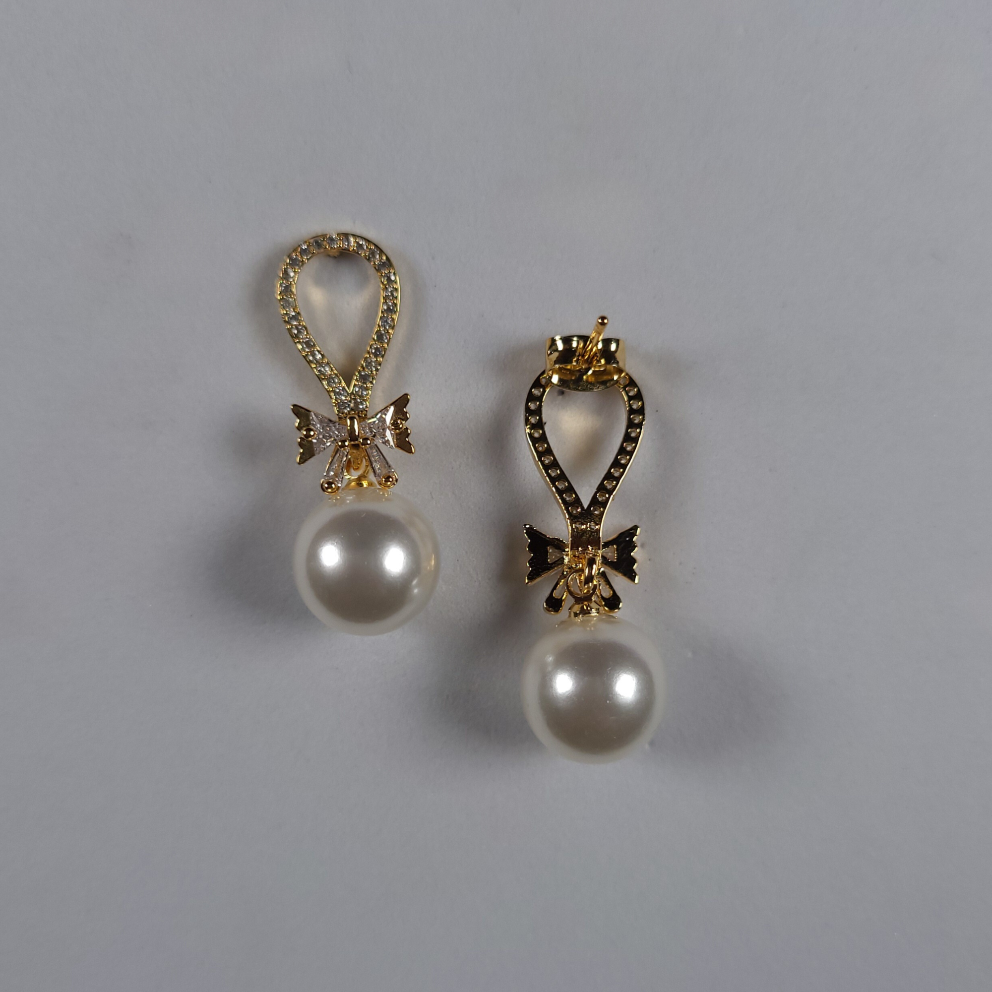 Oval Drop Classic Earring