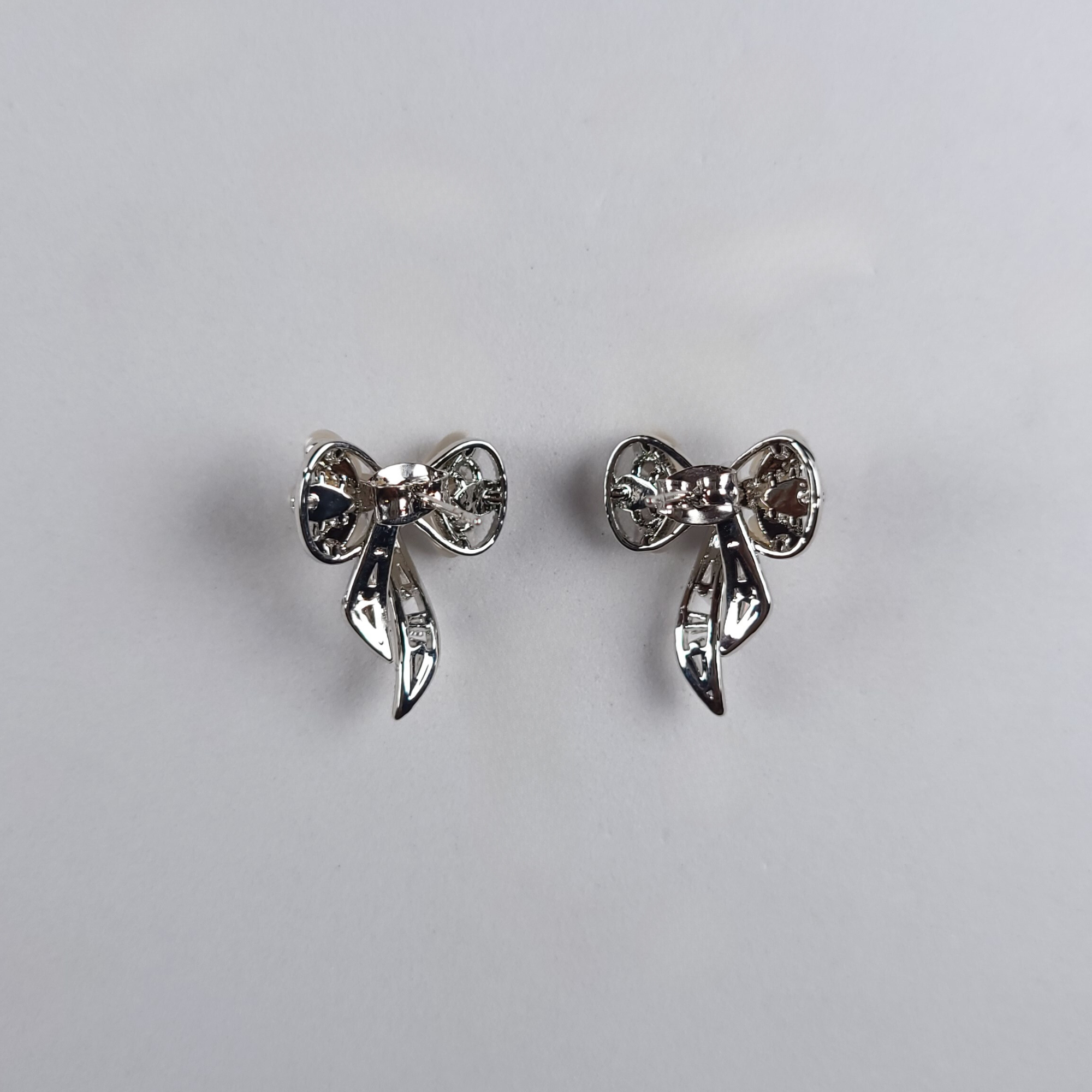 Ribbon Bead Classic Earring