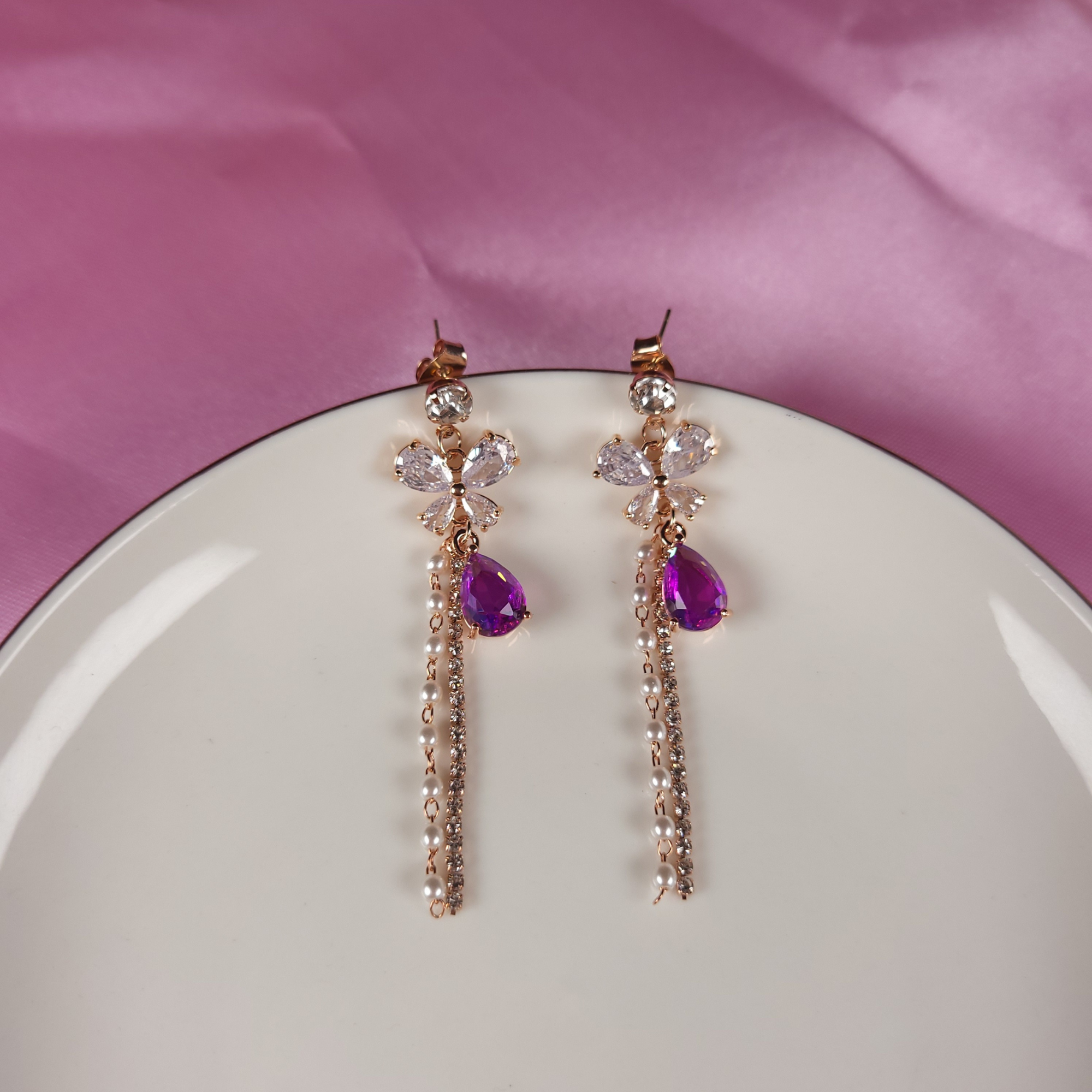 Pearls Of Korea Crystal Trail Classic Earring