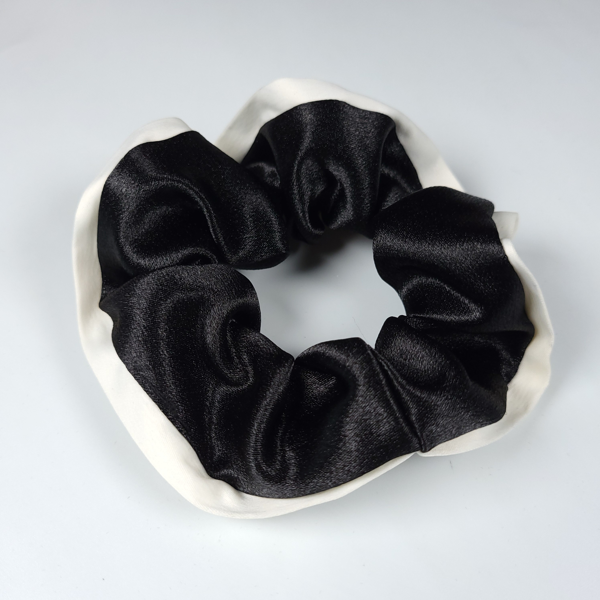 Silk Noir Scrunchie Black