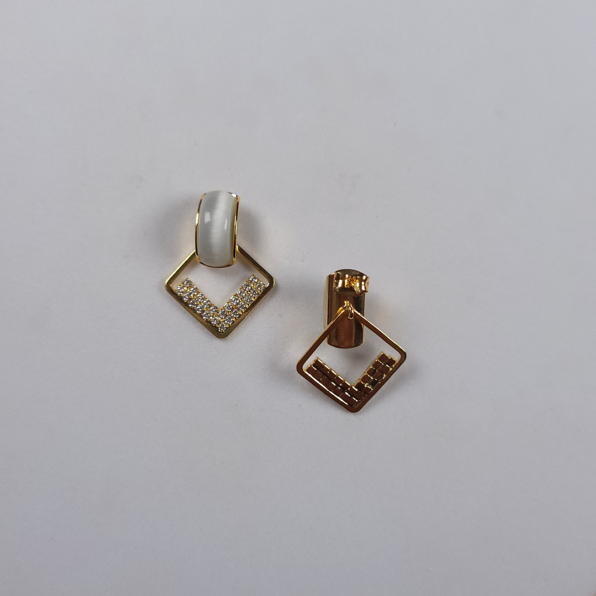 Square Block Classic Earrings 