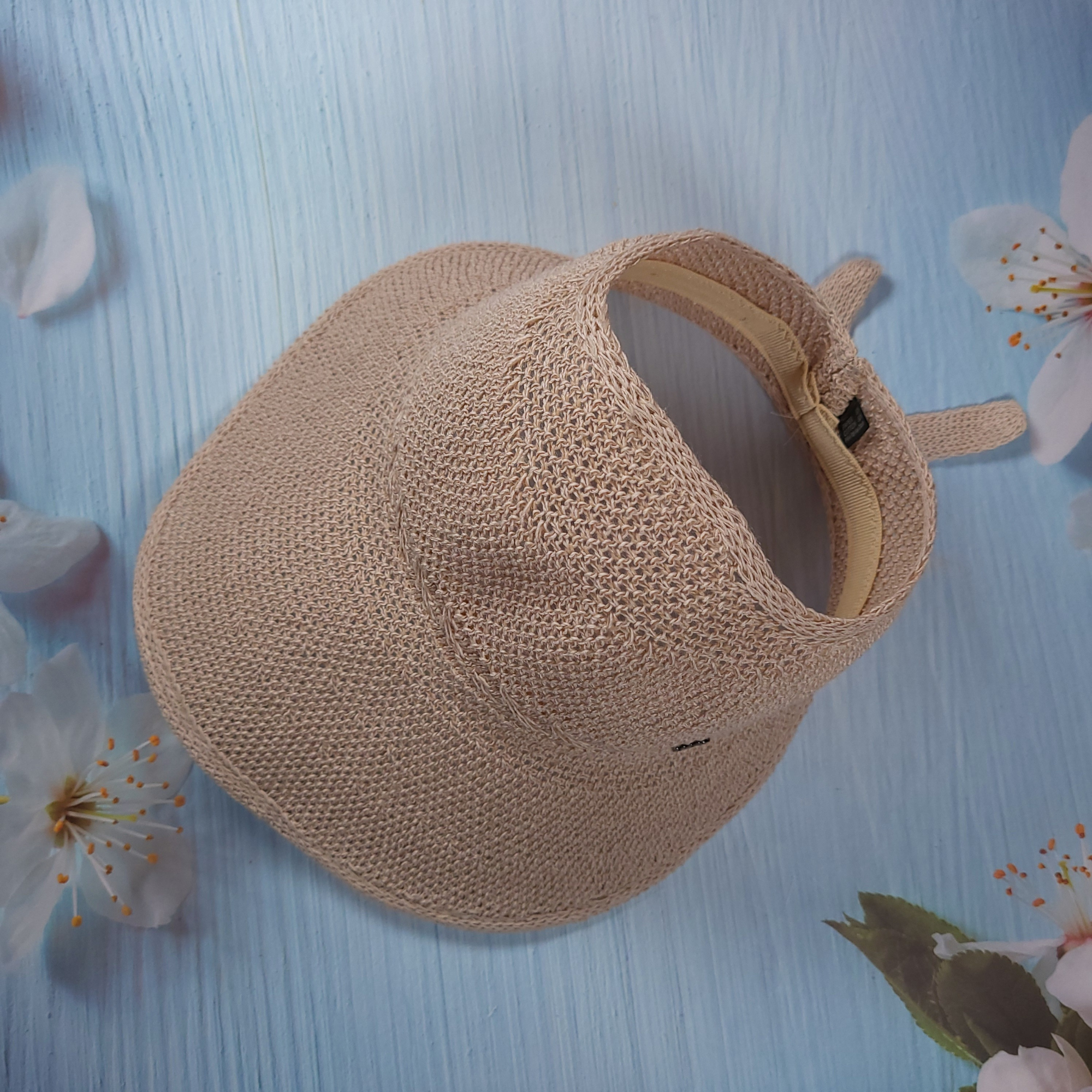 Sunlit Petals Hat - Soft Beige