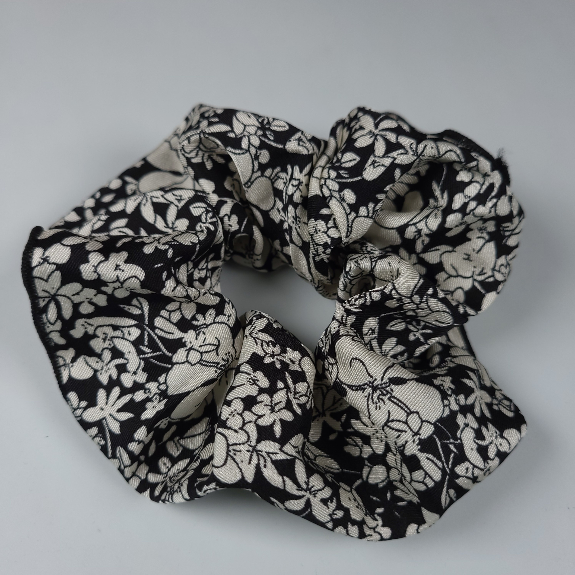 Timeless Scrunchies Black