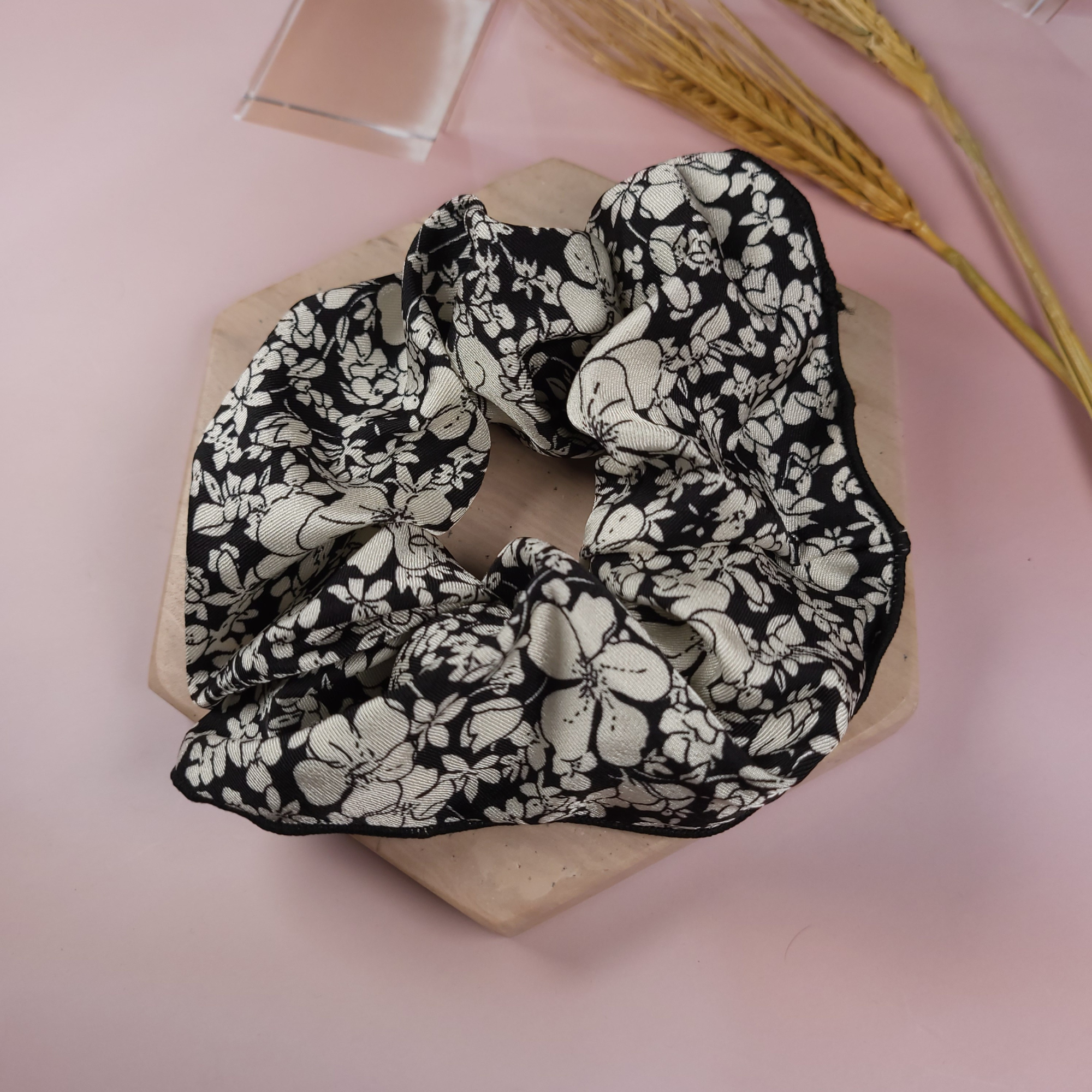 Timeless Scrunchies Black